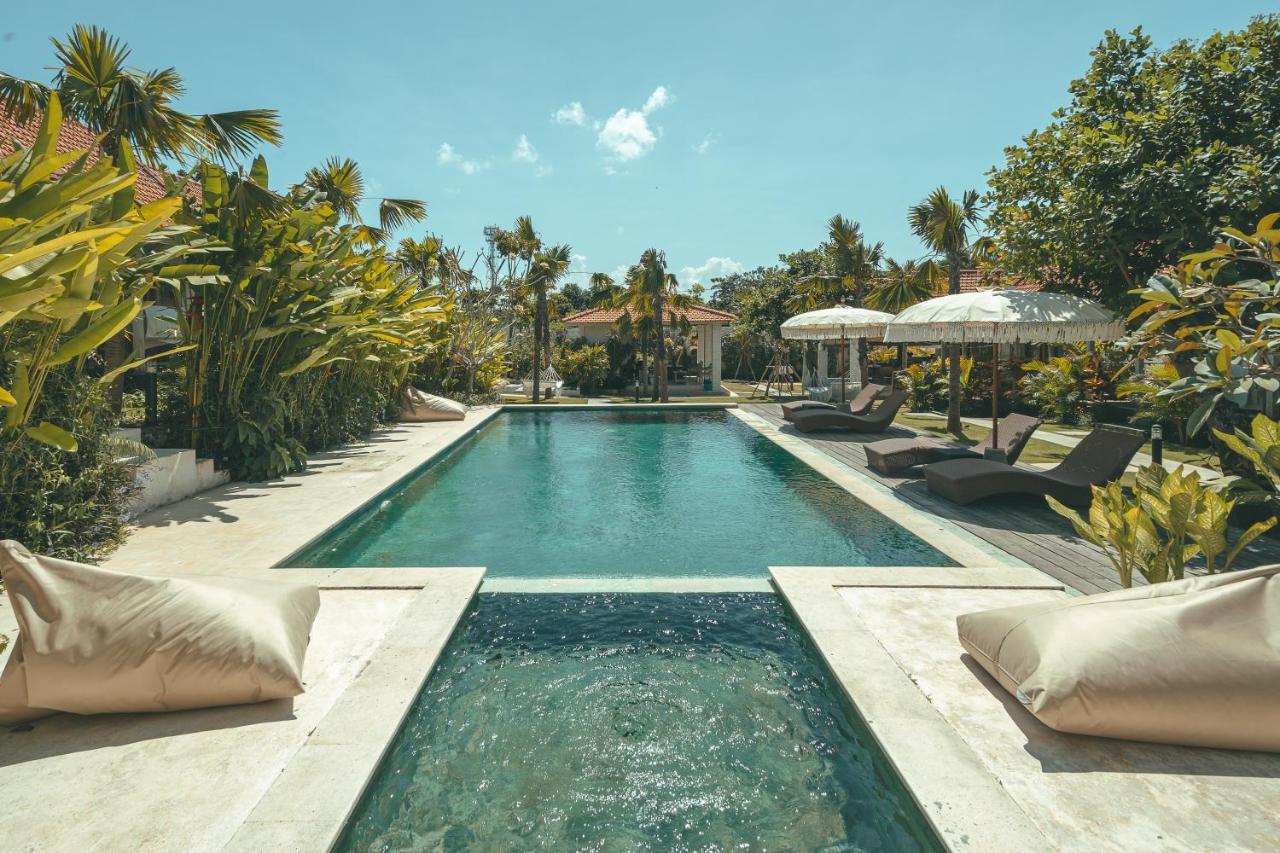 Cari Surf Camp & Studio'S Uluwatu Εξωτερικό φωτογραφία