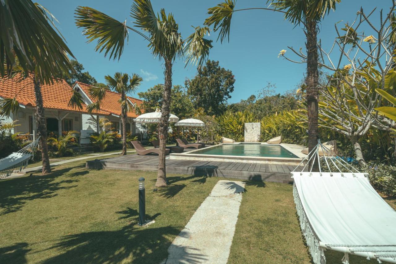 Cari Surf Camp & Studio'S Uluwatu Εξωτερικό φωτογραφία