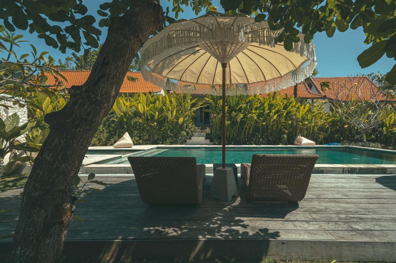Cari Surf Camp & Studio'S Uluwatu Εξωτερικό φωτογραφία