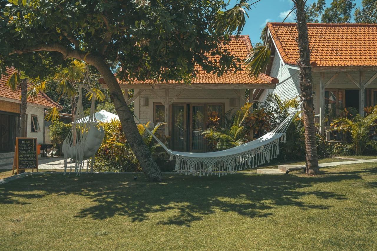 Cari Surf Camp & Studio'S Uluwatu Εξωτερικό φωτογραφία