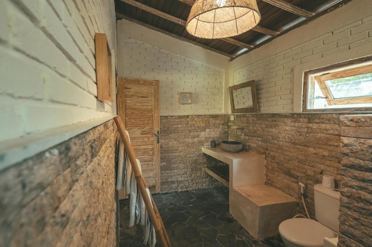 Cari Surf Camp & Studio'S Uluwatu Εξωτερικό φωτογραφία